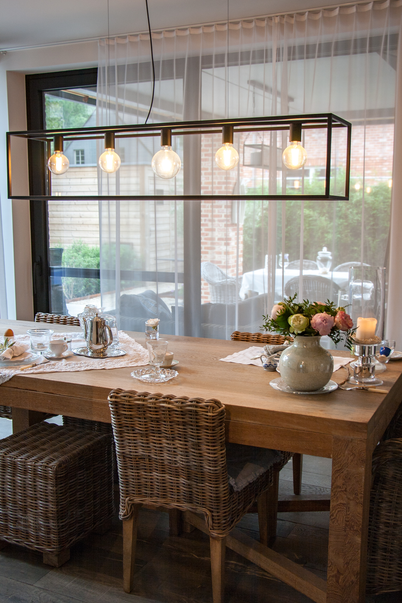 Eettafel met ovenvers ontbijt